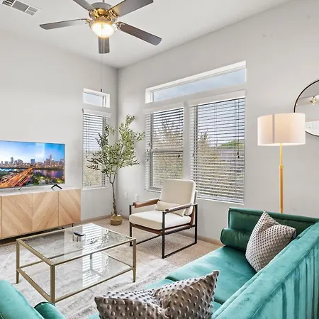 Spacious 2Br King Bed Suites Close To Downtown And Airport